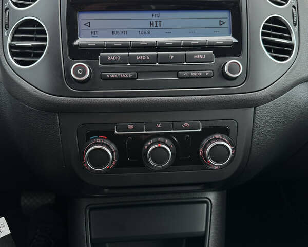 Серый Фольксваген Гольф Плюс, объемом двигателя 1.4 л и пробегом 163 тыс. км за 8300 $, фото 54 на Automoto.ua