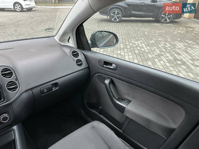 Серый Фольксваген Гольф Плюс, объемом двигателя 1.4 л и пробегом 241 тыс. км за 5900 $, фото 18 на Automoto.ua