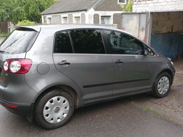 Серый Фольксваген Гольф Плюс, объемом двигателя 1.6 л и пробегом 273 тыс. км за 7200 $, фото 5 на Automoto.ua