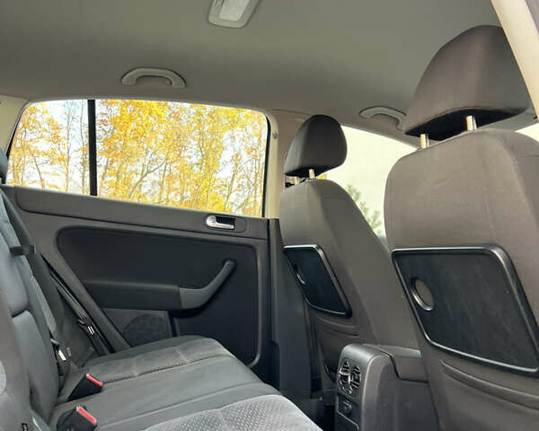 Сірий Фольксваген Golf Plus, об'ємом двигуна 1.4 л та пробігом 247 тис. км за 6650 $, фото 63 на Automoto.ua