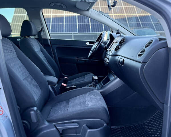 Серый Фольксваген Гольф Плюс, объемом двигателя 1.4 л и пробегом 189 тыс. км за 8000 $, фото 88 на Automoto.ua