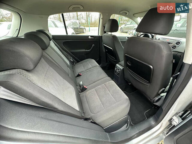 Серый Фольксваген Гольф Плюс, объемом двигателя 1.4 л и пробегом 208 тыс. км за 6999 $, фото 31 на Automoto.ua