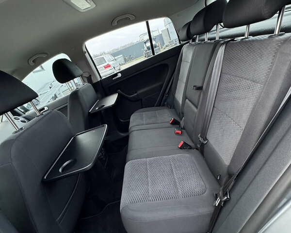 Серый Фольксваген Гольф Плюс, объемом двигателя 1.4 л и пробегом 163 тыс. км за 8300 $, фото 64 на Automoto.ua