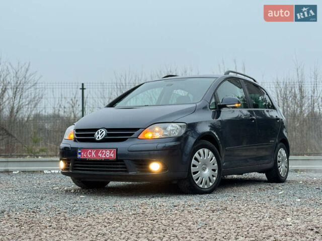 Серый Фольксваген Гольф Плюс, объемом двигателя 1.4 л и пробегом 184 тыс. км за 6490 $, фото 5 на Automoto.ua
