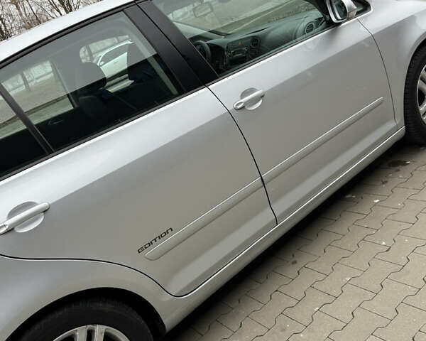 Серый Фольксваген Гольф Плюс, объемом двигателя 1.4 л и пробегом 220 тыс. км за 6600 $, фото 19 на Automoto.ua