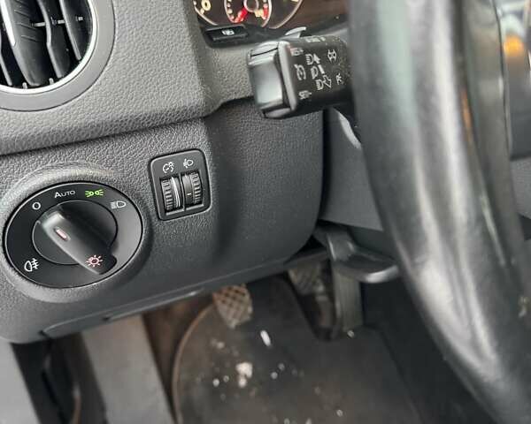 Серый Фольксваген Гольф Плюс, объемом двигателя 1.97 л и пробегом 134 тыс. км за 9999 $, фото 23 на Automoto.ua