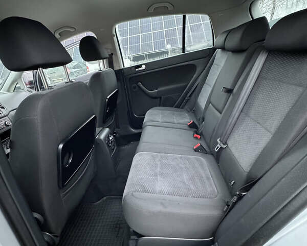 Серый Фольксваген Гольф Плюс, объемом двигателя 1.4 л и пробегом 192 тыс. км за 8300 $, фото 64 на Automoto.ua