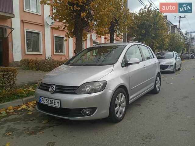 Серый Фольксваген Гольф Плюс, объемом двигателя 1.4 л и пробегом 221 тыс. км за 5577 $, фото 10 на Automoto.ua