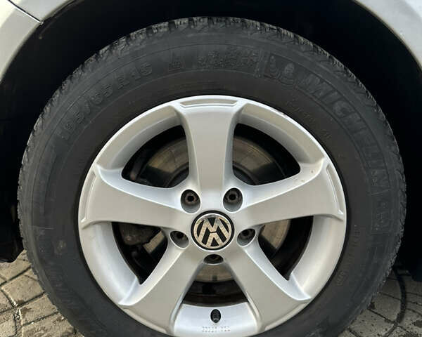 Серый Фольксваген Гольф Плюс, объемом двигателя 1.6 л и пробегом 170 тыс. км за 7000 $, фото 3 на Automoto.ua