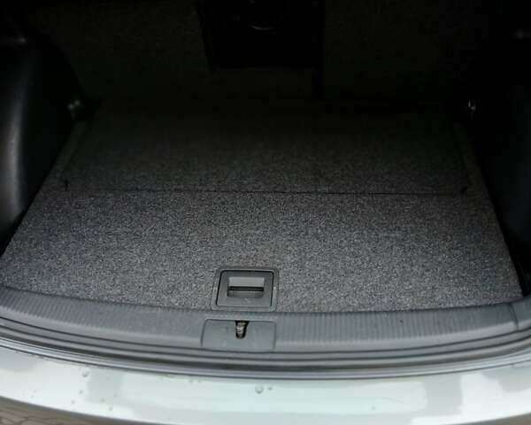 Серый Фольксваген Гольф Плюс, объемом двигателя 1.39 л и пробегом 257 тыс. км за 6700 $, фото 37 на Automoto.ua