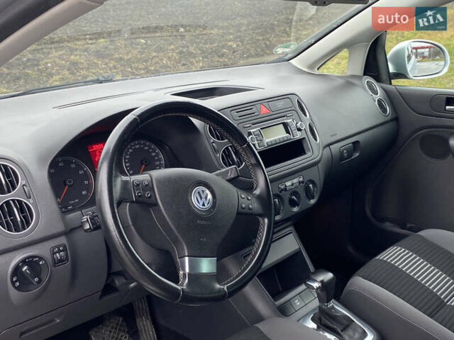 Сірий Фольксваген Golf Plus, об'ємом двигуна 1.4 л та пробігом 158 тис. км за 7300 $, фото 7 на Automoto.ua