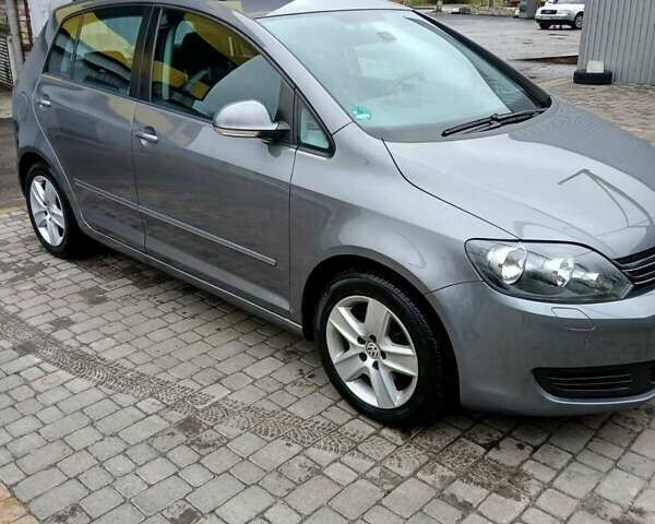 Серый Фольксваген Гольф Плюс, объемом двигателя 1.39 л и пробегом 257 тыс. км за 6700 $, фото 6 на Automoto.ua