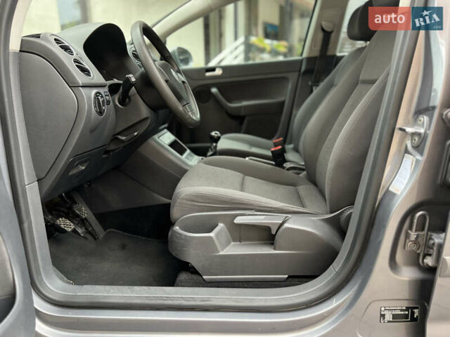 Серый Фольксваген Гольф Плюс, объемом двигателя 0 л и пробегом 218 тыс. км за 6300 $, фото 17 на Automoto.ua