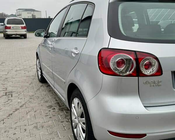 Серый Фольксваген Гольф Плюс, объемом двигателя 1.4 л и пробегом 192 тыс. км за 8300 $, фото 16 на Automoto.ua