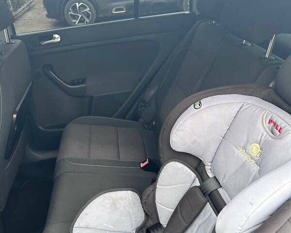 Серый Фольксваген Гольф Плюс, объемом двигателя 1.4 л и пробегом 190 тыс. км за 9200 $, фото 27 на Automoto.ua