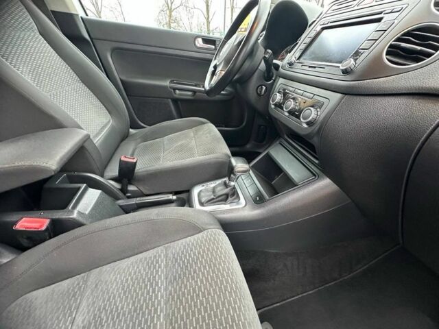 Серый Фольксваген Гольф Плюс, объемом двигателя 1.4 л и пробегом 208 тыс. км за 6999 $, фото 11 на Automoto.ua