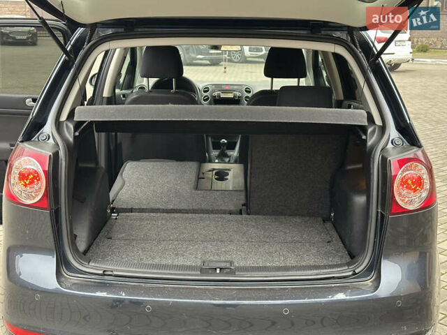 Серый Фольксваген Гольф Плюс, объемом двигателя 1.4 л и пробегом 241 тыс. км за 5900 $, фото 25 на Automoto.ua