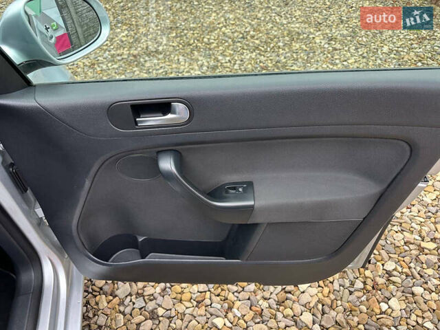 Серый Фольксваген Гольф Плюс, объемом двигателя 1.4 л и пробегом 208 тыс. км за 6999 $, фото 17 на Automoto.ua