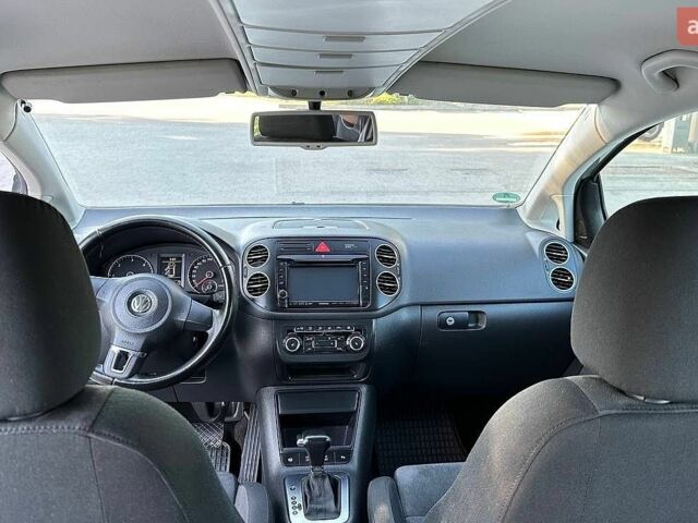 Сірий Фольксваген Golf Plus, об'ємом двигуна 2 л та пробігом 245 тис. км за 8500 $, фото 17 на Automoto.ua