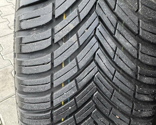 Серый Фольксваген Гольф Плюс, объемом двигателя 1.4 л и пробегом 163 тыс. км за 8300 $, фото 88 на Automoto.ua