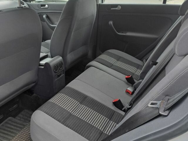 Сірий Фольксваген Golf Plus, об'ємом двигуна 0 л та пробігом 135 тис. км за 6500 $, фото 5 на Automoto.ua