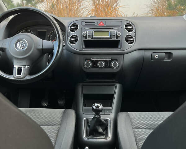 Сірий Фольксваген Golf Plus, об'ємом двигуна 1.4 л та пробігом 247 тис. км за 6650 $, фото 51 на Automoto.ua