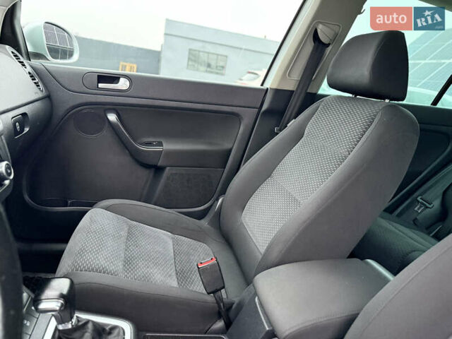 Серый Фольксваген Гольф Плюс, объемом двигателя 1.4 л и пробегом 189 тыс. км за 8200 $, фото 48 на Automoto.ua