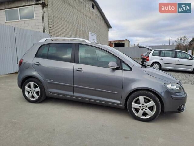 Серый Фольксваген Гольф Плюс, объемом двигателя 1.4 л и пробегом 165 тыс. км за 6900 $, фото 6 на Automoto.ua