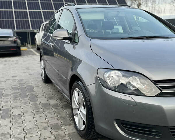 Серый Фольксваген Гольф Плюс, объемом двигателя 1.4 л и пробегом 163 тыс. км за 8300 $, фото 36 на Automoto.ua