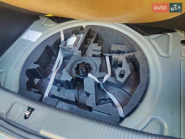 Серый Фольксваген Гольф Плюс, объемом двигателя 1.6 л и пробегом 144 тыс. км за 9000 $, фото 10 на Automoto.ua