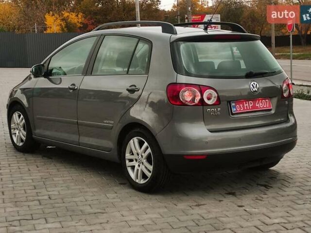 Серый Фольксваген Гольф Плюс, объемом двигателя 1.6 л и пробегом 218 тыс. км за 6800 $, фото 7 на Automoto.ua