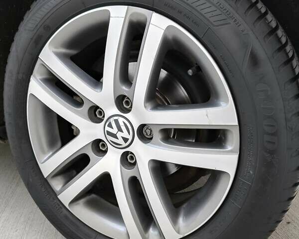 Серый Фольксваген Гольф Плюс, объемом двигателя 1.4 л и пробегом 173 тыс. км за 8700 $, фото 51 на Automoto.ua