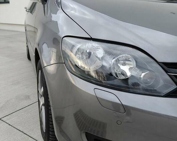 Серый Фольксваген Гольф Плюс, объемом двигателя 1.4 л и пробегом 173 тыс. км за 8700 $, фото 2 на Automoto.ua