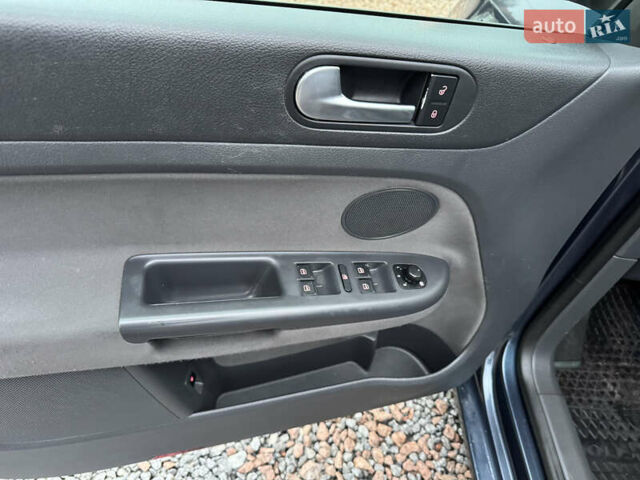 Серый Фольксваген Гольф Плюс, объемом двигателя 1.4 л и пробегом 184 тыс. км за 6490 $, фото 58 на Automoto.ua