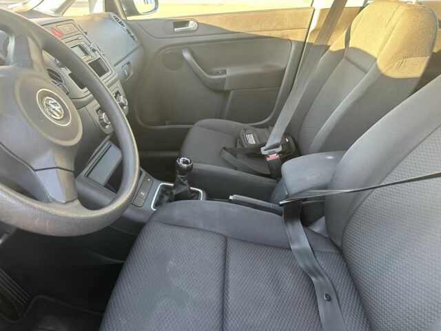 Серый Фольксваген Гольф Плюс, объемом двигателя 1.4 л и пробегом 220 тыс. км за 6350 $, фото 11 на Automoto.ua