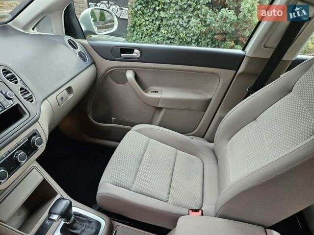 Серый Фольксваген Гольф Плюс, объемом двигателя 1.4 л и пробегом 188 тыс. км за 7500 $, фото 23 на Automoto.ua