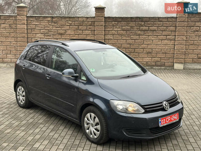 Серый Фольксваген Гольф Плюс, объемом двигателя 1.4 л и пробегом 241 тыс. км за 5900 $, фото 2 на Automoto.ua