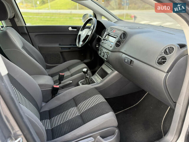 Фольксваген Гольф Плюс 2009 в Тернополе на Automoto.ua Серый Фольксваген Гольф Плюс, объемом двигателя 1.4 л и пробегом 177 тыс. км за 6800 $, фото 9 на Automoto.ua