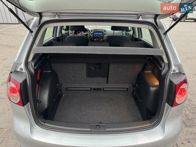 Серый Фольксваген Гольф Плюс, объемом двигателя 1.4 л и пробегом 192 тыс. км за 8300 $, фото 79 на Automoto.ua