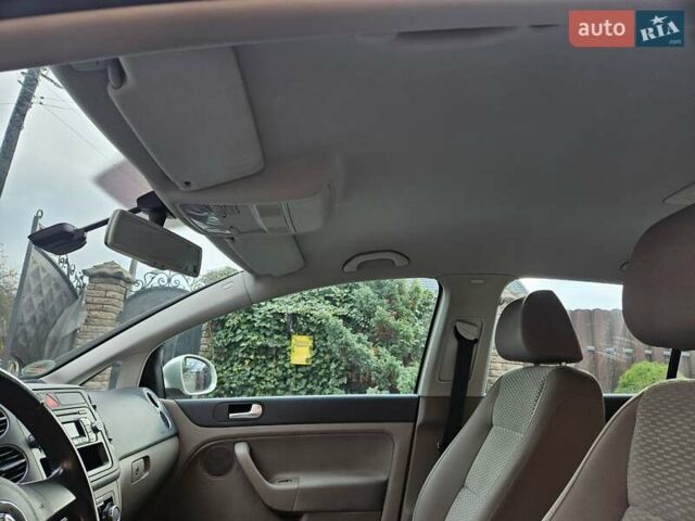 Серый Фольксваген Гольф Плюс, объемом двигателя 1.4 л и пробегом 188 тыс. км за 7500 $, фото 16 на Automoto.ua