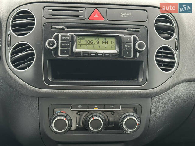 Фольксваген Гольф Плюс 2009 в Луцке на Automoto.ua Серый Фольксваген Гольф Плюс, объемом двигателя 1.4 л и пробегом 220 тыс. км за 6350 $, фото 28 на Automoto.ua