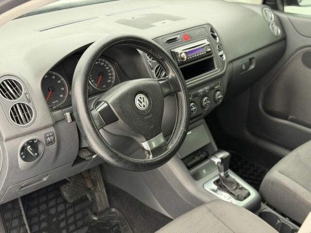 Сірий Фольксваген Golf Plus, об'ємом двигуна 1.6 л та пробігом 280 тис. км за 4700 $, фото 16 на Automoto.ua