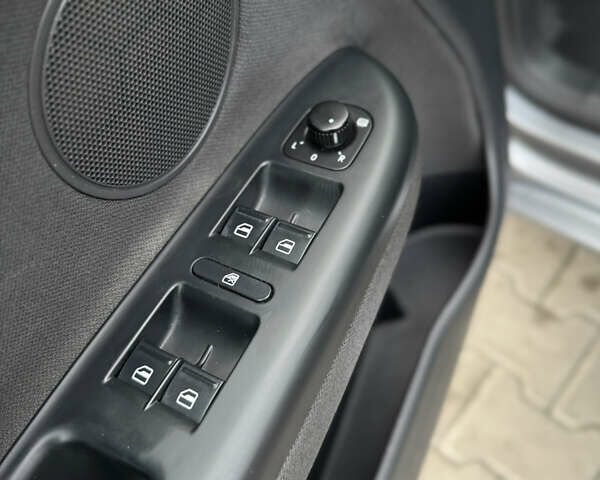 Серый Фольксваген Гольф Плюс, объемом двигателя 1.4 л и пробегом 163 тыс. км за 8300 $, фото 49 на Automoto.ua