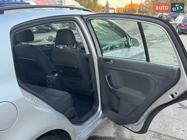 Фольксваген Гольф Плюс 2009 в Полтаве на Automoto.ua Серый Фольксваген Гольф Плюс, объемом двигателя 1.4 л и пробегом 190 тыс. км за 7550 $, фото 29 на Automoto.ua