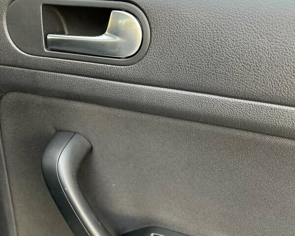 Сірий Фольксваген Golf Plus, об'ємом двигуна 1.4 л та пробігом 247 тис. км за 6650 $, фото 60 на Automoto.ua