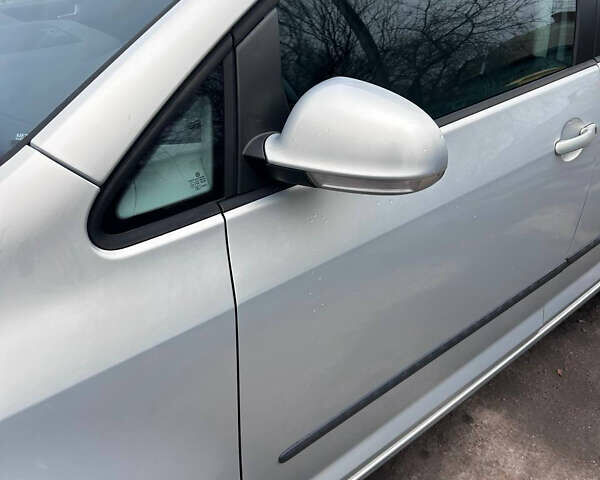 Серый Фольксваген Гольф Плюс, объемом двигателя 1.4 л и пробегом 190 тыс. км за 9200 $, фото 5 на Automoto.ua