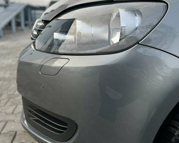 Серый Фольксваген Гольф Плюс, объемом двигателя 1.4 л и пробегом 163 тыс. км за 8300 $, фото 6 на Automoto.ua