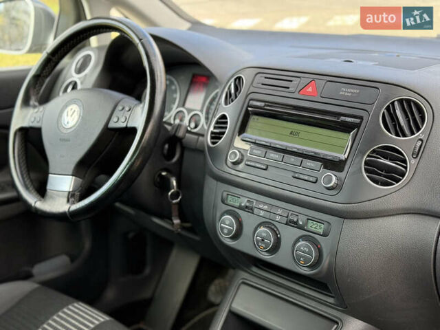 Фольксваген Гольф Плюс 2009 в Тернополе на Automoto.ua Серый Фольксваген Гольф Плюс, объемом двигателя 1.4 л и пробегом 177 тыс. км за 6800 $, фото 14 на Automoto.ua