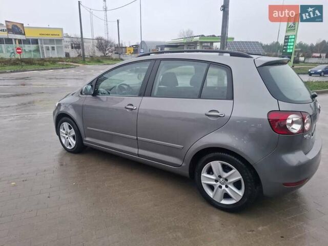 Серый Фольксваген Гольф Плюс, объемом двигателя 1.39 л и пробегом 257 тыс. км за 6700 $, фото 4 на Automoto.ua