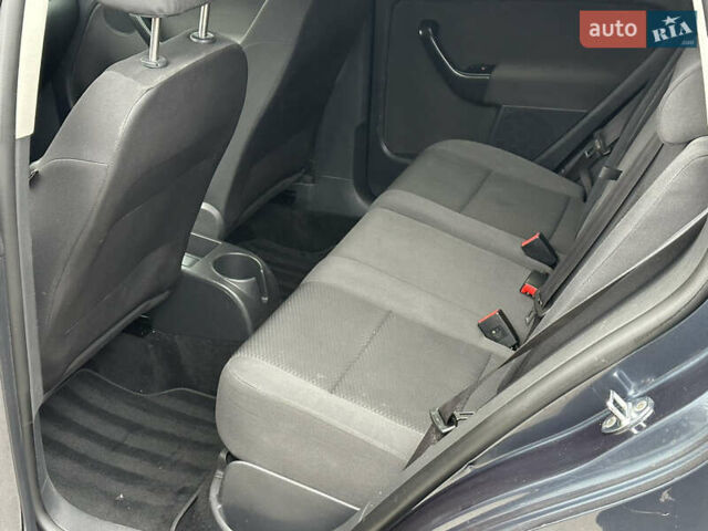 Серый Фольксваген Гольф Плюс, объемом двигателя 1.4 л и пробегом 241 тыс. км за 5900 $, фото 16 на Automoto.ua